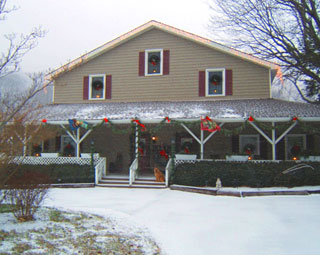 Little Main Street Inn in Winter Season